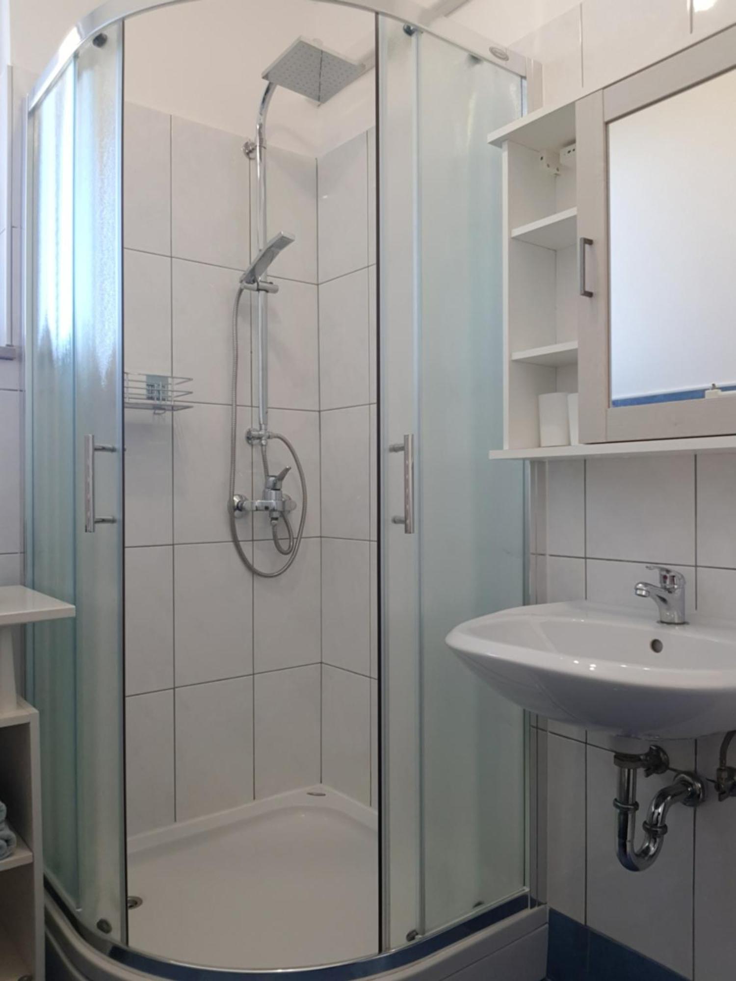 Apartment And Rooms Parus Koper Room photo